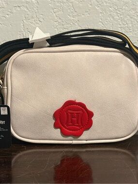 Bioworld Harry Potter Hogwarts Letter Crossbody NWT